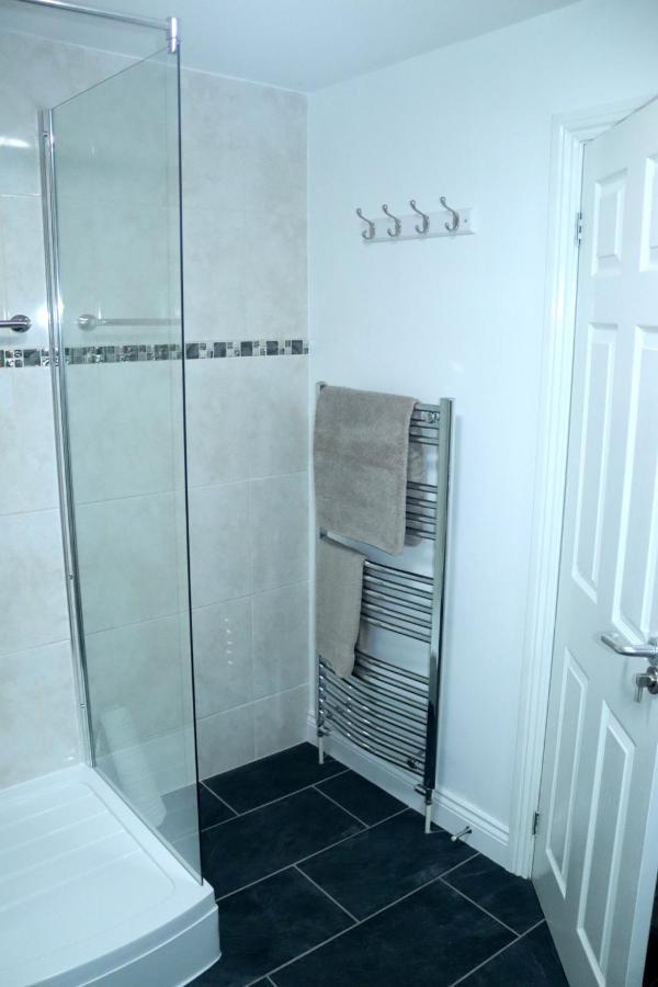 Highworth House Bed & Breakfast Swindon Exterior photo